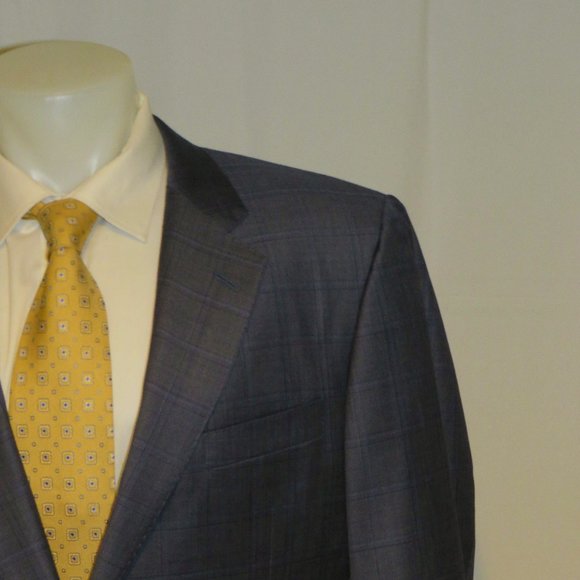 Hickey Freeman Bespoke Hand Tailored Loro Piana Gray Plaid Two Button Suit 42S